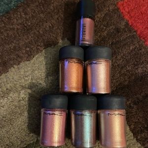 MAC Pigment loose eyeshadow